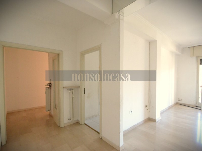 Appartamento in Vendita a Perugia, zona Ponte San Giovanni, 129'000&euro;, 98 m², con Box