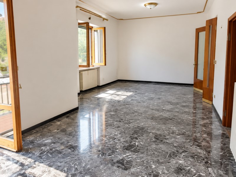 Appartamento in Vendita a Asciano, 115'000&euro;, 95 m², con Box