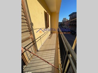 Bilocale in Vendita a Siracusa, 75'000&euro;, 60 m², con Box