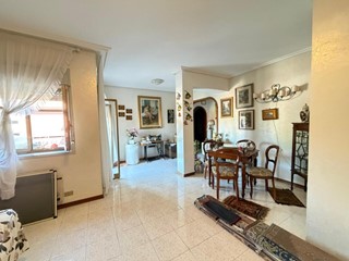 Appartamento in Vendita a Mascalucia, zona Centro, 145'000&euro;, 120 m²