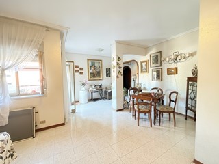 Appartamento in Vendita a Mascalucia, zona Centro, 145'000&euro;, 120 m²