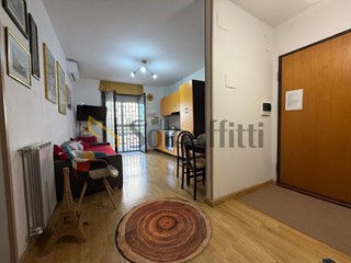 Monolocale in Affitto a Caserta, 500&euro;, 51 m², arredato
