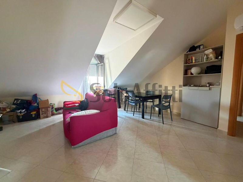 Quadrilocale in Affitto a San Nicola la Strada, 640&euro;, 105 m², arredato