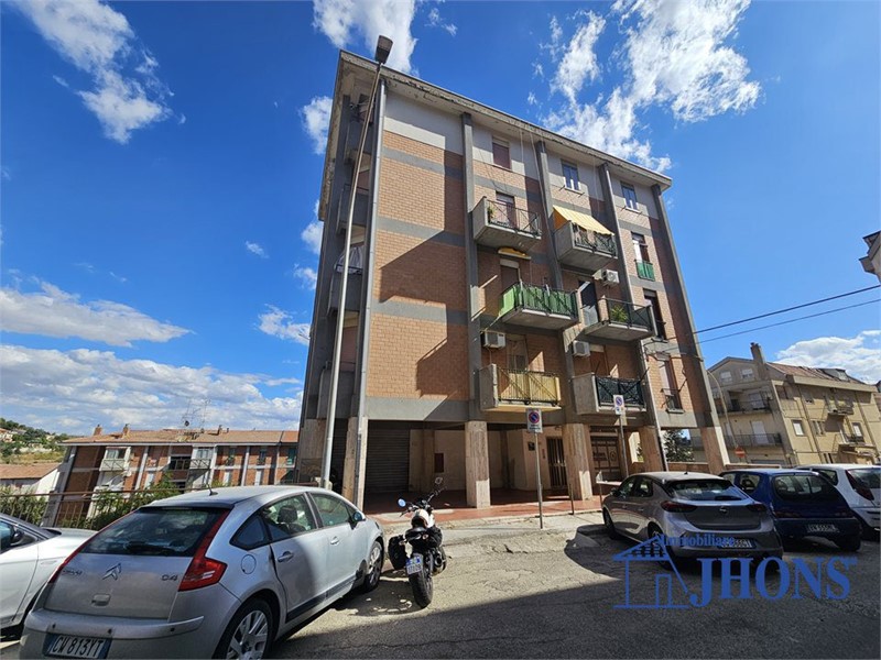 Trilocale in Vendita a Enna, 85'000&euro;, 105 m²