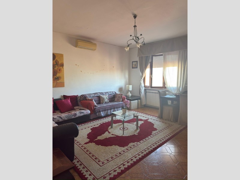 Attico in Vendita a Carrara, zona Marina di Carrara, 193'000&euro;, 105 m²