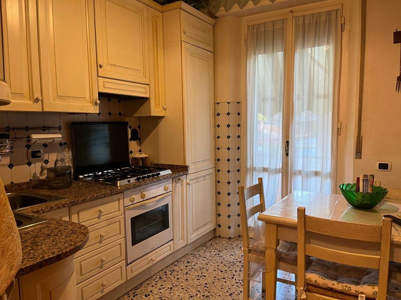 Quadrilocale in Vendita a San Giuliano Terme, 165'000&euro;, 80 m², con Box