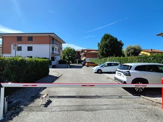 Appartamento in Vendita a Lucca, zona Saltocchio, 210'000&euro;, 105 m², con Box