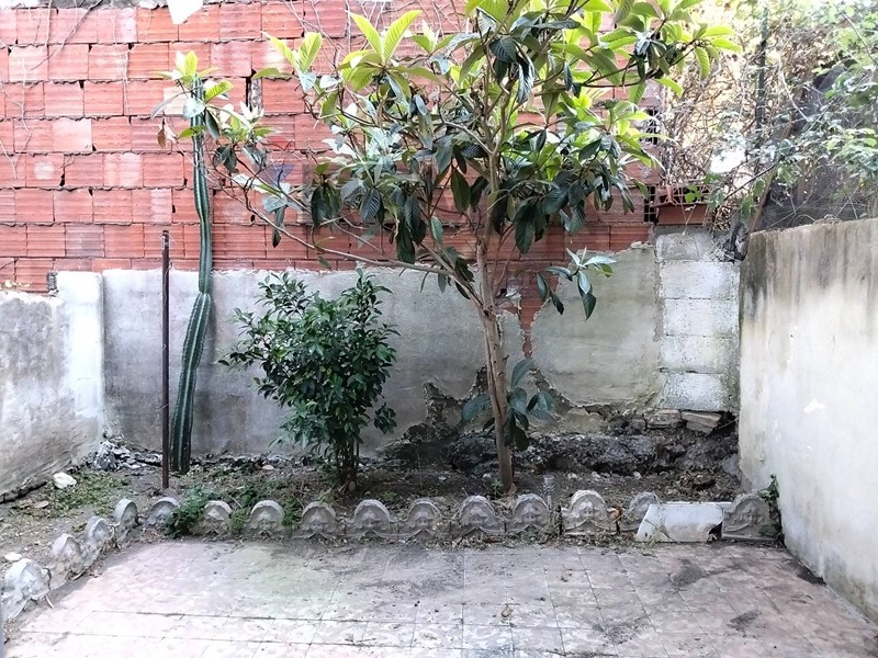 Quadrilocale in Vendita a Catania, 68'000&euro;, 93 m²