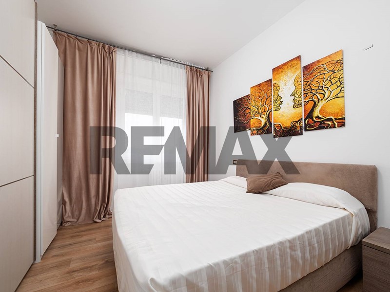 Bilocale in Vendita a Desio, 165'000&euro;, 68 m²