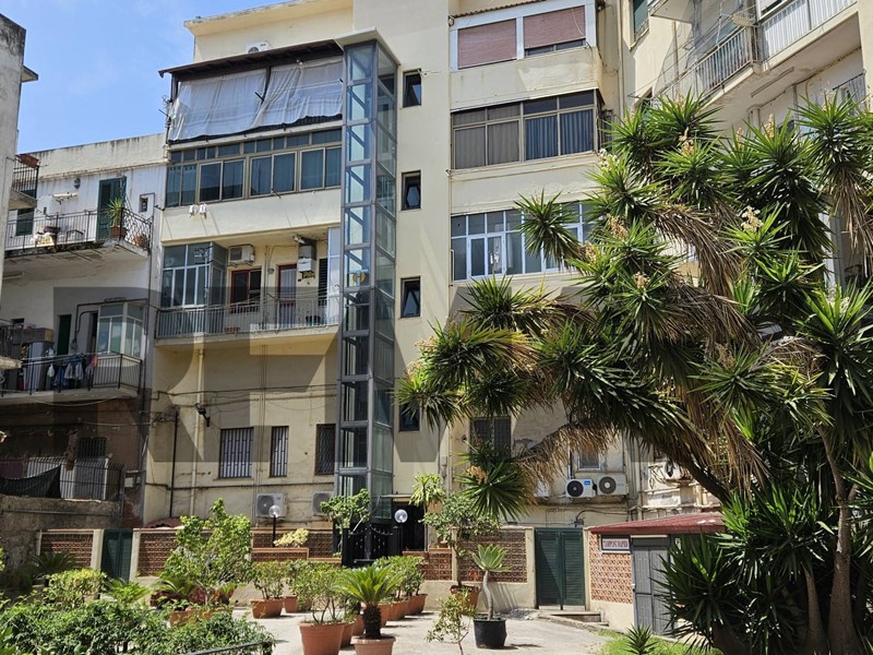 Appartamento in Vendita a Messina, 120'000&euro;, 95 m²