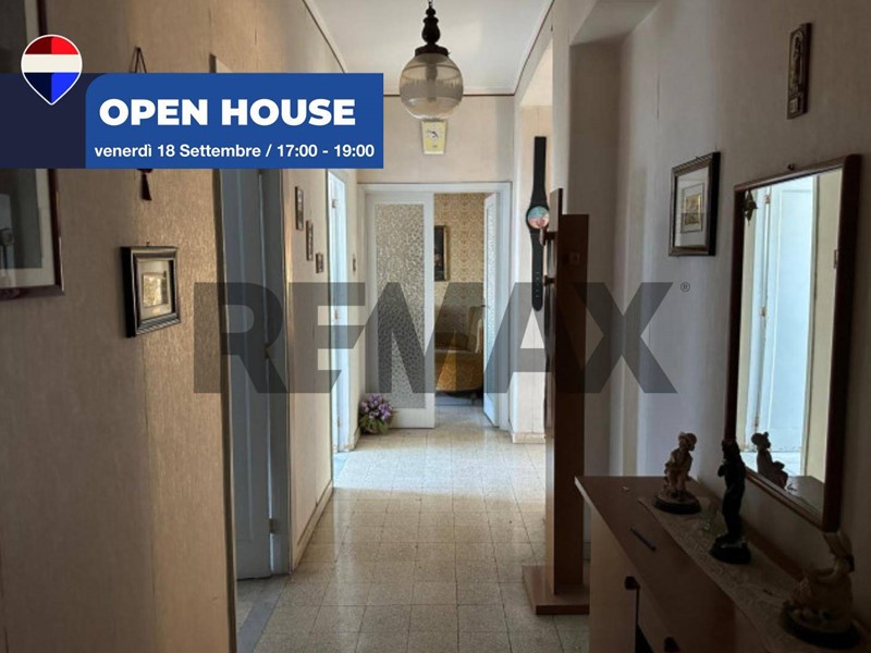 Appartamento in Vendita a Catania, 60'000&euro;, 110 m²
