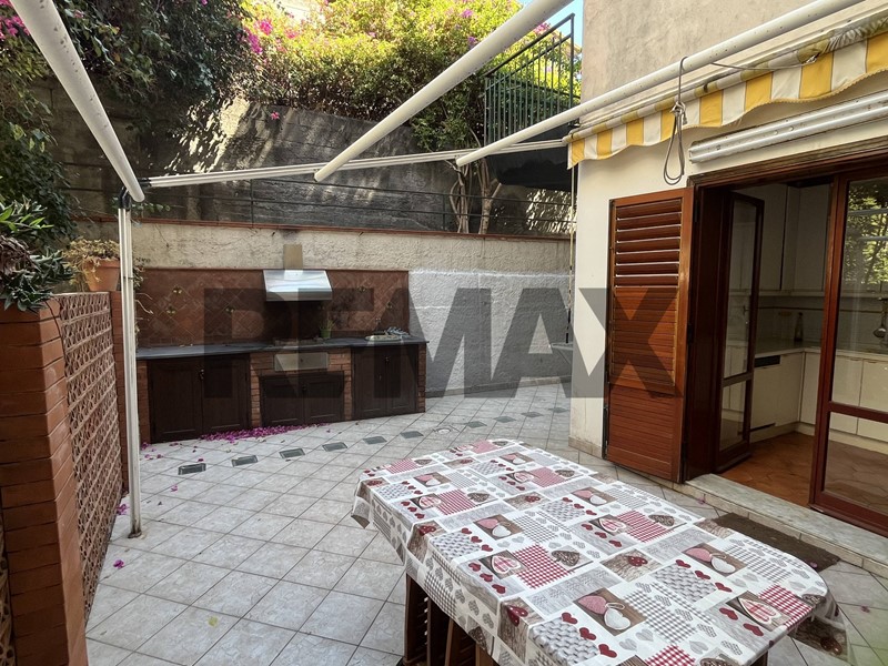 Trilocale in Vendita a Acireale, 107'000&euro;, 68 m²