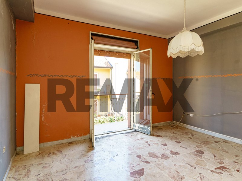 Quadrilocale in Vendita a Camporotondo Etneo, 57'000&euro;, 115 m²