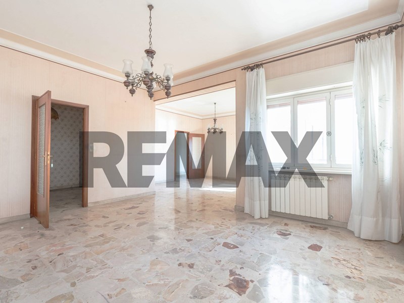 Appartamento in Vendita a Gravina di Catania, 214'000&euro;, 177 m²