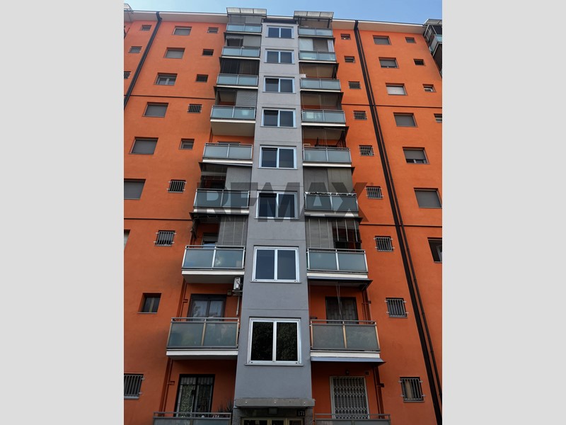Trilocale in Vendita a Milano, 290'000&euro;, 86 m²