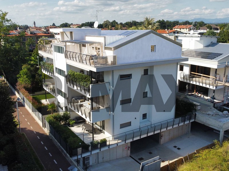 Attico in Vendita a Vimercate, 638'000&euro;, 144 m²