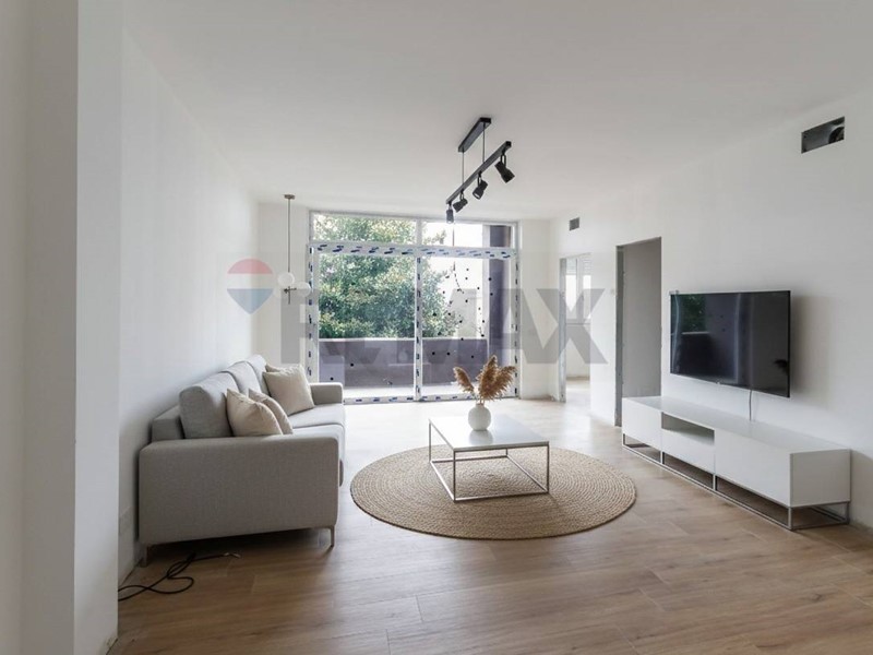 Trilocale in Vendita a Capriate San Gervasio, 280'000&euro;, 102 m²