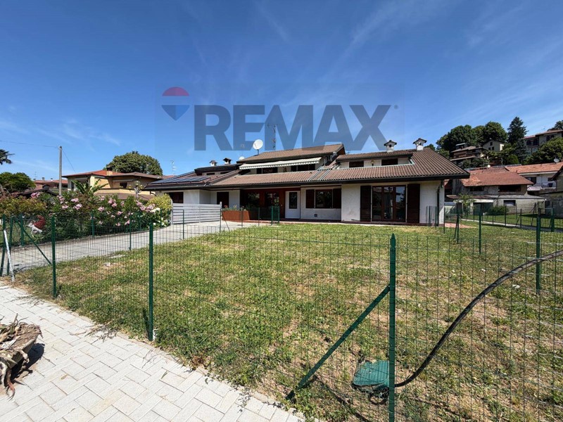 Trilocale in Vendita a Venegono Superiore, 245'000&euro;, 133 m²