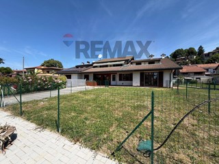 Trilocale in Vendita a Venegono Superiore, 245'000&euro;, 133 m²