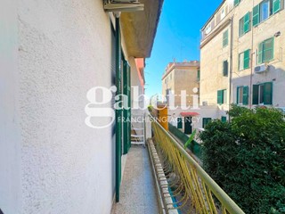Bilocale in Vendita a Roma, 168'000&euro;, 72 m²