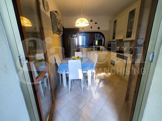 Appartamento in Vendita a Scarlino, 330'000&euro;, 97 m², arredato, con Box