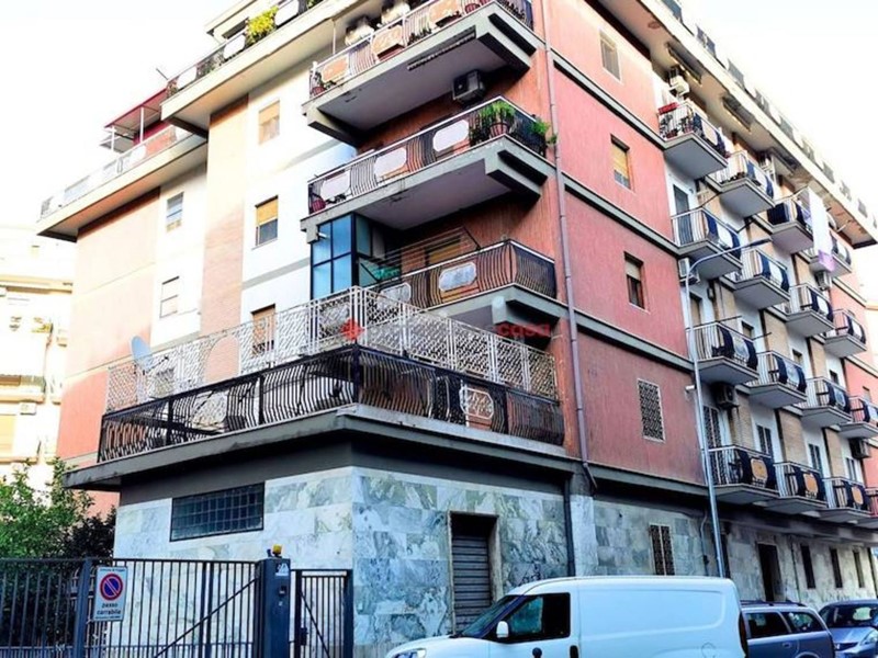 Quadrilocale in Vendita a Foggia, 140'000&euro;, 160 m²