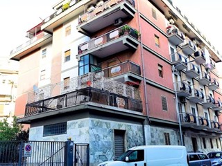 Quadrilocale in Vendita a Foggia, 140'000&euro;, 160 m²