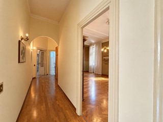 Quadrilocale in Vendita a Roma, 780'000&euro;, 132 m²