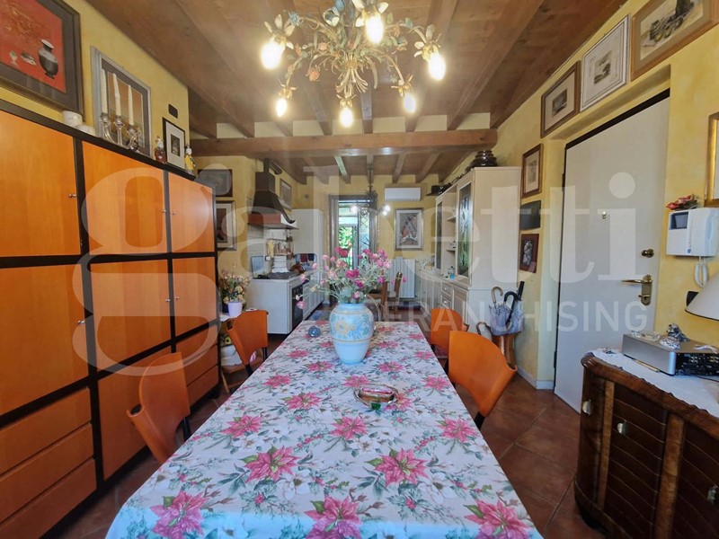 Trilocale in Vendita a Gazzola, 220'000&euro;, 98 m², con Box