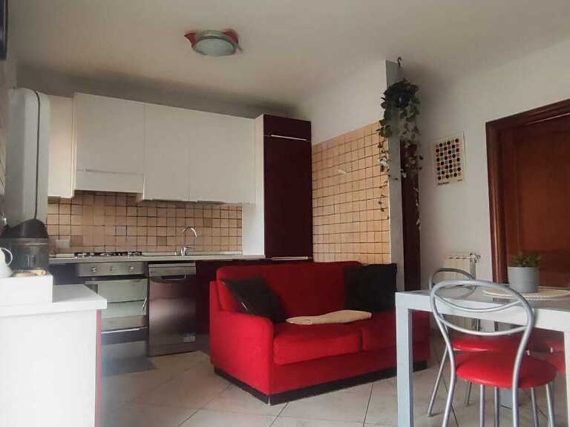 Trilocale in Vendita a Roma, zona Pigneto, 250'000&euro;, 68 m²