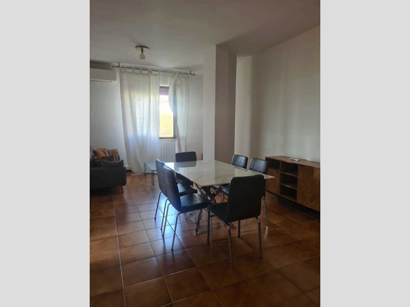 Trilocale in Affitto a Mozzagrogna, 420&euro;, 60 m², arredato
