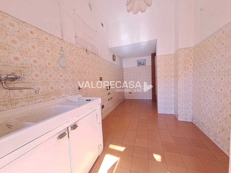 Quadrilocale in Vendita a Carrara, zona Centro cittÃ, 145'000&euro;, 100 m²