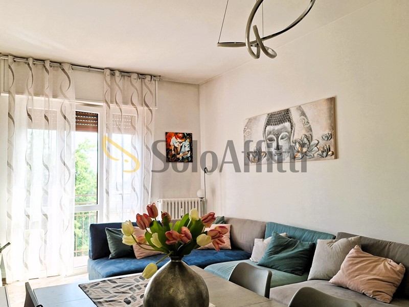 Trilocale in Affitto a Muggiò, 800&euro;, 89 m², arredato, con Box