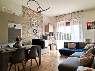 Trilocale in Affitto a Muggiò, 800&euro;, 89 m², arredato, con Box