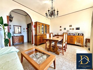 Quadrilocale in Vendita a Taranto, 55'000&euro;, 114 m²