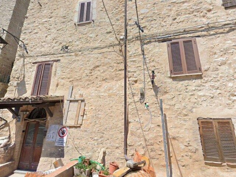 Trilocale in Vendita a Cerreto di Spoleto, 80'000&euro;, 