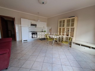 Bilocale in Vendita a Calcinaia, zona Fornacette, 175'000&euro;, 55 m²