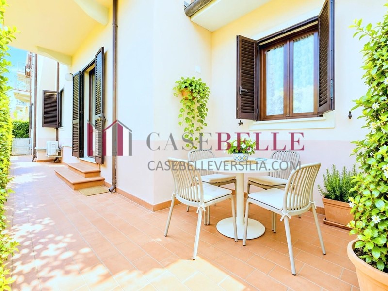 Quadrilocale in Vendita a Pietrasanta, zona Tonfano, 415'000&euro;, 75 m²