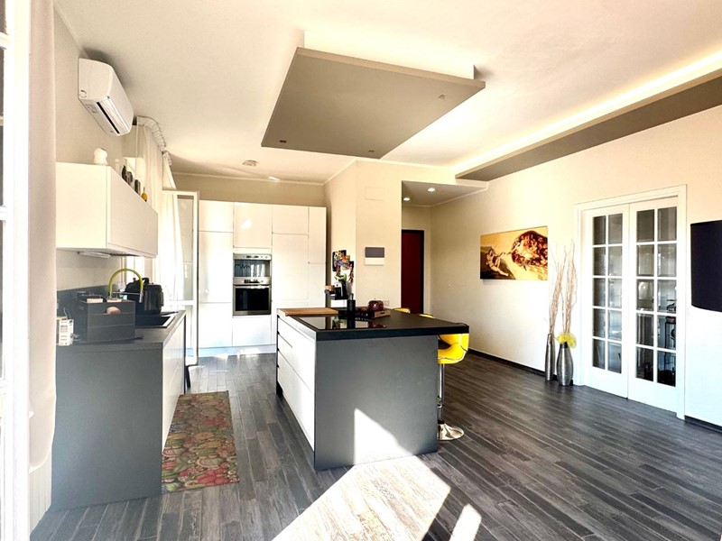 Attico in Vendita a Capraia e Limite, zona Limite, 260'000&euro;, 183 m², arredato