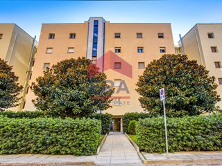 Quadrilocale in Vendita a Pomezia, 189'000&euro;, 115 m²