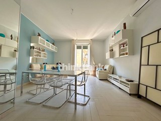 Appartamento in Vendita a Catania, 285'000&euro;, 175 m²