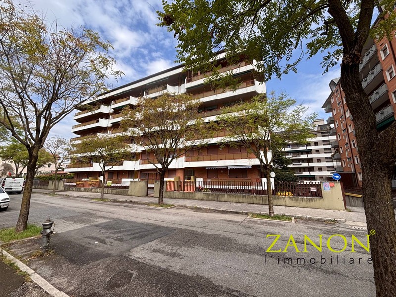 Appartamento in Vendita a Gorizia, 139'000&euro;, 124 m²