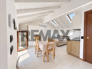 Monolocale in Vendita a Seveso, 90'000&euro;, 40 m²