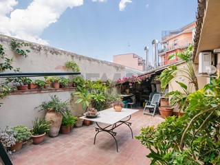 Quadrilocale in Vendita a Catania, 169'000&euro;, 170 m²