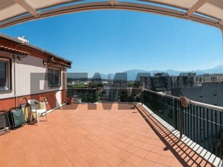 Appartamento in Vendita a Torre Annunziata, 350'000&euro;, 200 m²