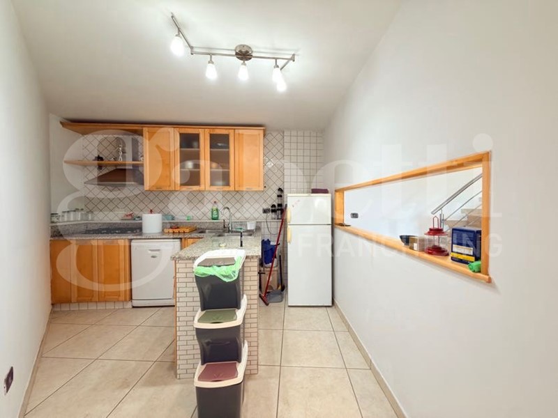 Trilocale in Affitto a Bacoli, 1'200&euro;, 80 m², arredato
