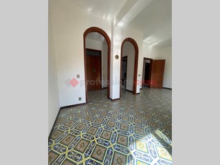 Quadrilocale in Vendita a Minturno, 185'000&euro;, 110 m²