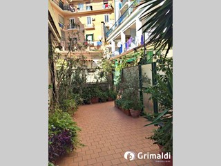 Bilocale in Affitto a Napoli, 1'150&euro;, 96 m²