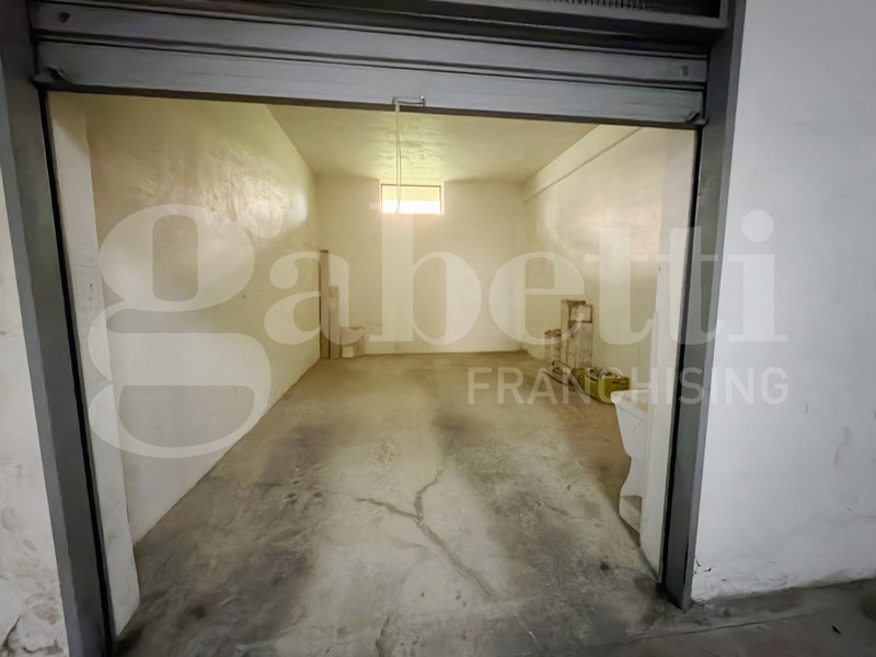 Trilocale in Vendita a Angri, 280'000&euro;, 120 m², con Box