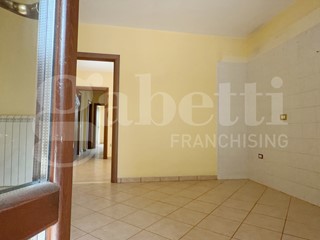 Trilocale in Vendita a Angri, 280'000&euro;, 120 m², con Box